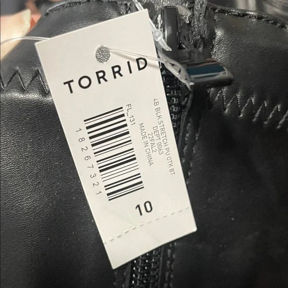 NWT 10WW Torrid Black Over the Knee Boots - Picture 2 of 6